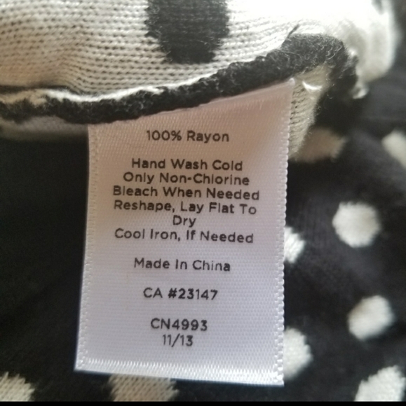 ❣️Medium Talbots soft cropped polkadot sweater - Picture 5 of 7